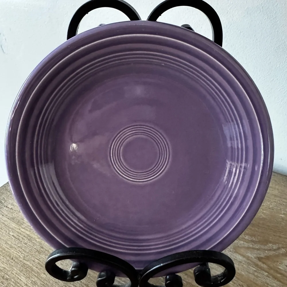 Vintage Fiesta Lilac Five Piece Dinnerware Set - Picture 8 of 15